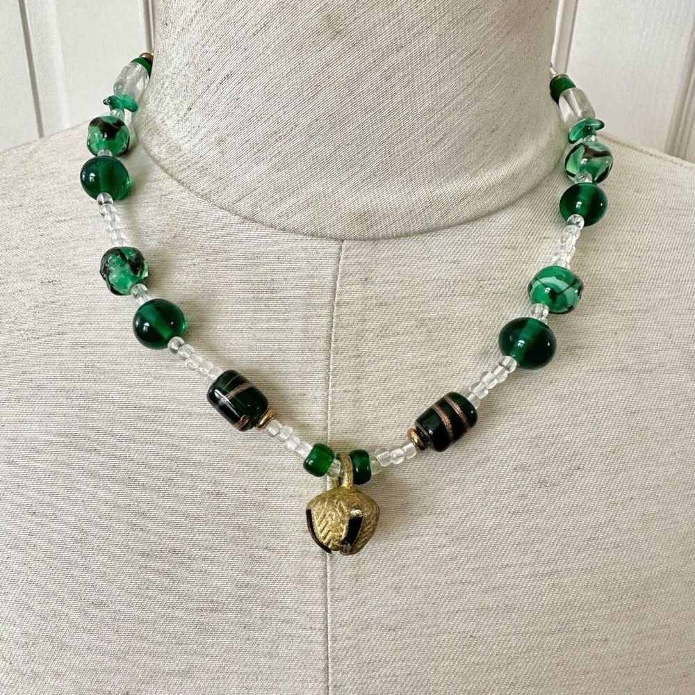 Green beaded bell necklace